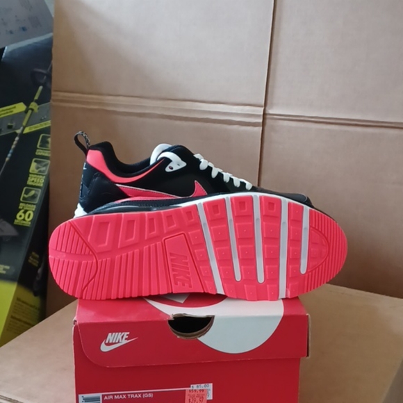 Nike Air Max Trax - Picture 5 of 5